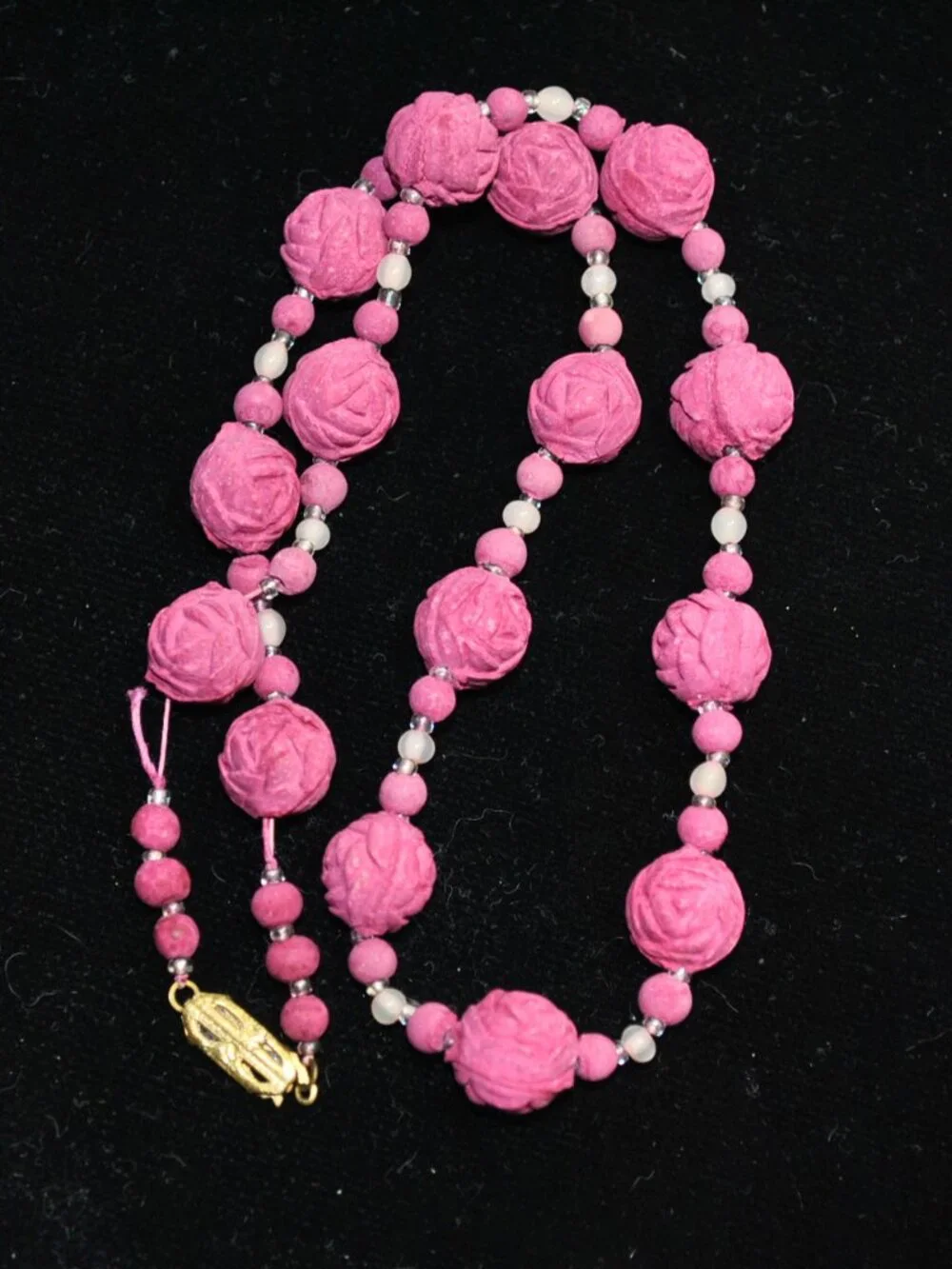 Antique Art Deco Purple-Pink Pressed Rose Petals Beaded Necklace